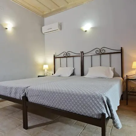 Vila Zacharenia Agia Aikaterini (Corfu)