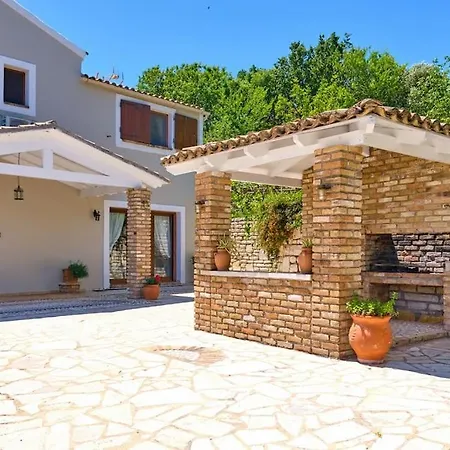 Vila Zacharenia