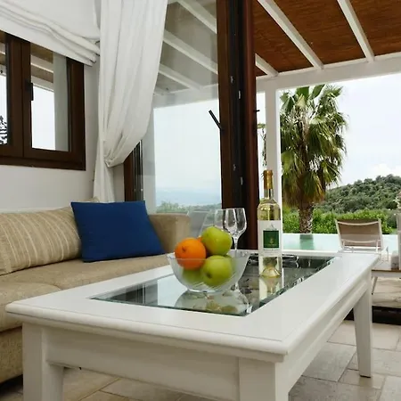 Zacharenia Vila *